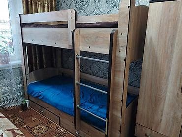 Двухъярусные кровати: Двухъярусная кровать из ЛДСП с натуральной текстурой дерева — 2
