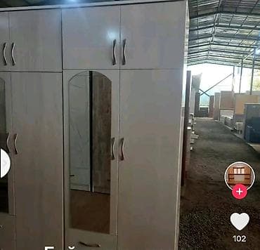 Новый шкаф хороший качество двух дверные . гардироб.на заказ тоже