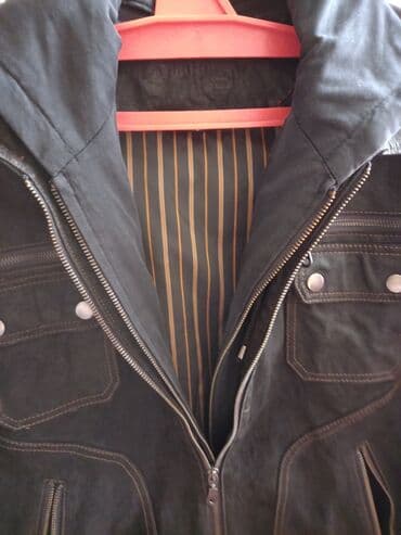 Куртки: Продаю мужскую кожанную куртку,48 размер,состояние хорошее.немного — 2