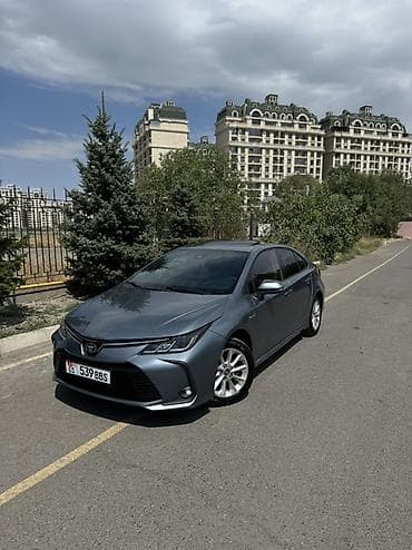 corolla 2016: Toyota Corolla: 2019 г., 1.8 л, Вариатор, Гибрид, Седан — 2