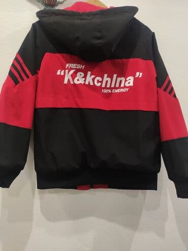 детская куртка на мальчика: Детская двусторонняя куртка на весну и осень. Размер на 40-44 — 4