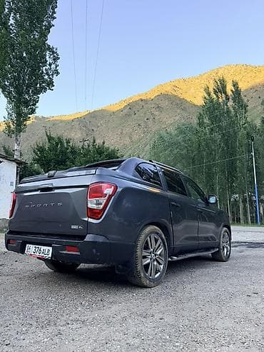 Продажа авто: Ssangyong Rexton: 2019 г., Внедорожник — 7