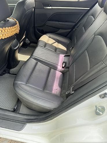 lexus e: Hyundai Avante: 2019 г., 1.6 л, Автомат, Бензин, Седан — 10