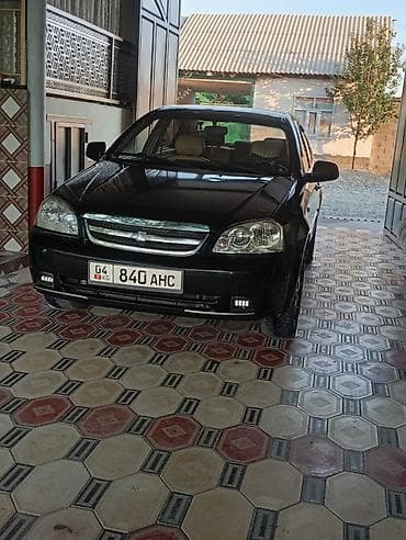 Унаа: Chevrolet Lacetti: 2010 г., 1.4 л, Кол менен иштөөчү, Бензин, Седан — 1