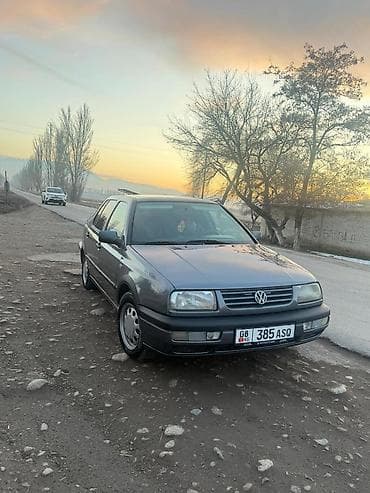 Volkswagen Vento: 1996 г., Механика, Бензин, Седан