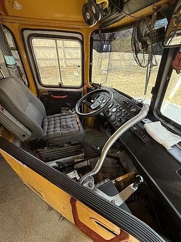 Башка транспорт: Автобус ПАЗ на шасси ГАЗ (передняя решётка с логотипом ГАЗ). Кузов — 8