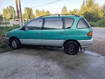 Транспорт: Toyota Ipsum: 1996 г., Минивэн — 4