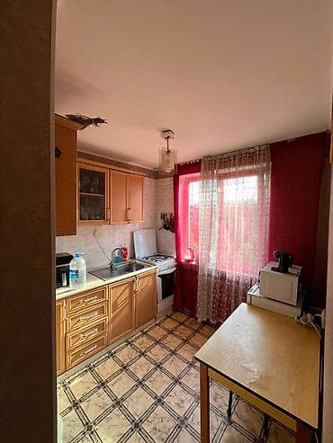 5: 2 комнаты, 44 м², Бишкек Парк ТРЦ 104 серия, 5 этаж, Косметический ремонт — 4