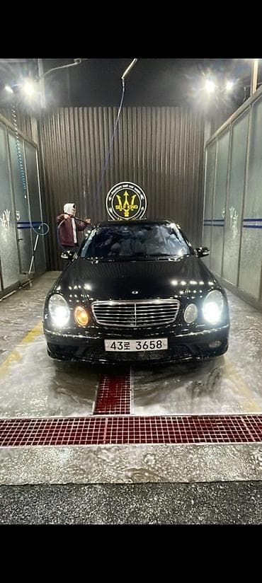 e60 m5: Mercedes-Benz E‑Class (W211) седан, черный цвет.запчясти на 211 — 1