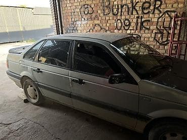 Volkswagen Passat: 1994 г., 2 л, Кол менен иштөөчү, Бензин, Седан — 7