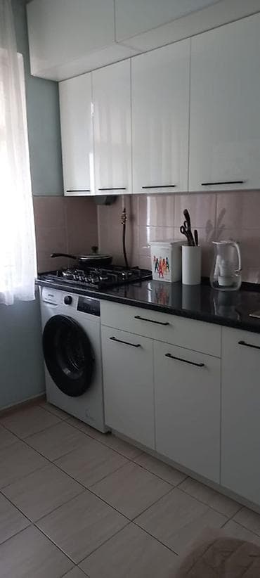 osh flat: Продается 1 кв, 9 мкр, 104 серии 1 этаж, без балкона цена 63.000 — 1