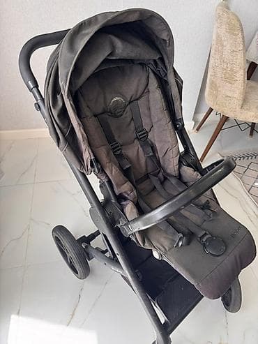 Коляска, цвет - Черный, Б/у