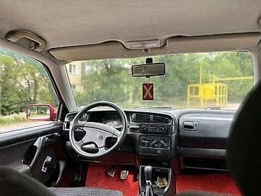 продаю вазу: Volkswagen Vento: 1992 г., 1.8 л, Механика, Бензин, Седан — 6
