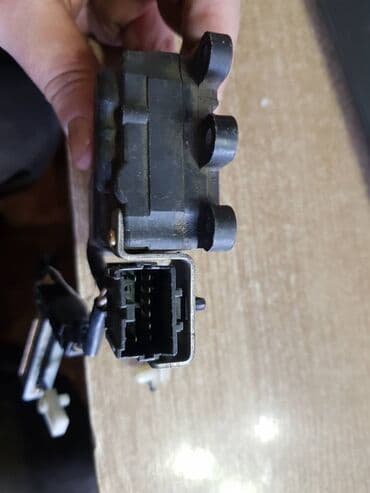 запчасти на мицубиси паджеро 2: Mitsubishi Pajero 2 актуатор печки, Митсубиси Паджеро W44 — 1