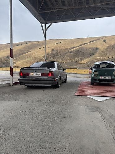 BMW 5 series: 1991 г., 2.8 л, Кол менен иштөөчү, Бензин, Седан — 10