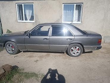 Продажа авто: Mercedes-Benz E-класс AMG: 1991 г., 2.3 л, Механика, Бензин, Седан — 1