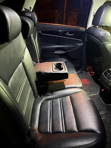 q 7: Kia Sorento: 2018 г., Кроссовер — 10