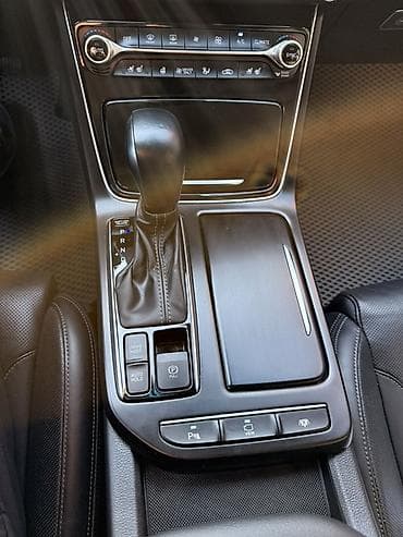 пониженный: Hyundai Grandeur: 2019 г., 2.4 л, Гибрид, Седан — 10