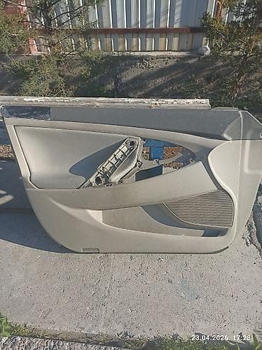 Дверная карта Toyota 2026 г., Б/у, Оригинал, США