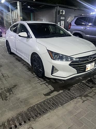 subaru outback 2013: Hyundai Elantra: 2018 г., 2 л, Бензин, Седан — 1