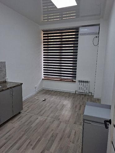 сдаю помещение город ош: СДАЕТСЯ В АРЕНДУ ПОМЕЩЕНИЕ В ЦЕНТРЕ ГОРОДА! 🌆 6️⃣ КОМНАТ. ВОДА И — 4