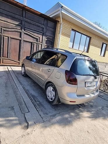 внедорожник авто: Toyota Corolla Verso: 2003 г., Механика, Бензин, Минивэн — 3