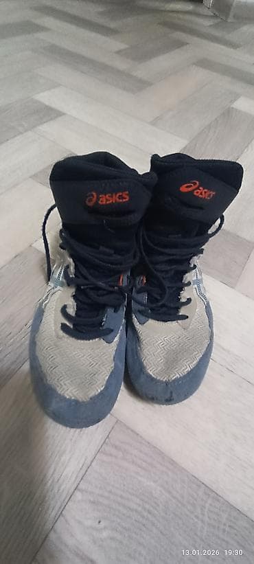 Мужские кроссовки, 38, Asics, Б/у, цвет - Синий