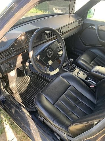 ауди а6 с4 1: Mercedes-Benz W124: 1993 г., 2.2 л, Кол менен иштөөчү, Бензин, Седан — 10