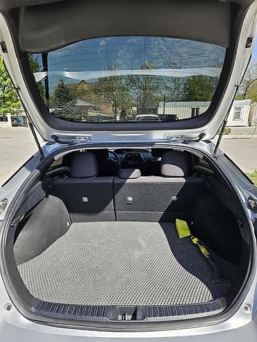 тойота приус продажа: Toyota Prius: 2017 г., 1.8 л, Гибрид — 6