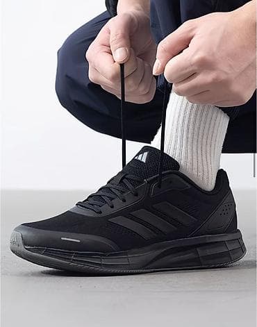 кросовки изи: Мужские кроссовки, 40.5, Adidas, Новый, цвет - Черный, Самовывоз — 1