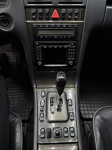 Mercedes-Benz E-Class: 2001 г., 4.3 л, Типтроник, Бензин, Седан — 6