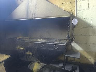 аппарат для грилья: Мангал с вытяжным зонтом для профессиональной кухни/кафе - — 1