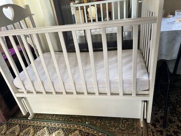 Манеж-кровать, Б/у, С комодом, Дерево at lalafo.kg Манеж-кровать, Б/у, С комодом, Дерево