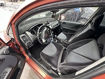 old man: Honda Fit: 2008 г., 1.5 л, Механика, Бензин, Хэтчбэк — 10
