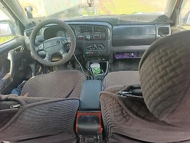 решетка радиатора на венто: Volkswagen Golf: 1993 г., 1.8 л, Механика, Хэтчбэк — 1