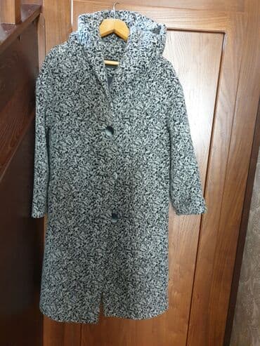 Пальто произв .Турция в идеальном состоянии, классно сидитс