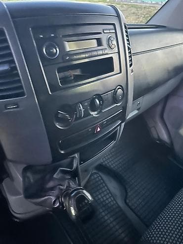 стирка подушек: Mercedes-Benz Sprinter (интерьер/салон — 4