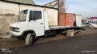 грузовой буз: Эвакуатор, Mercedes-Benz, Прямая — 2