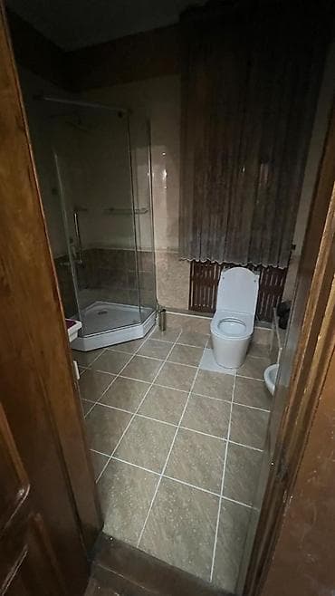 микрорайон: 500 м², 9 комнат, Юг-2 мкр — 2