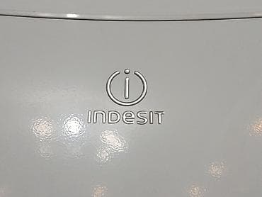 холодильник купим: Холодильник Indesit, Б/у, Двухкамерный, No frost, 60 * 185 * 60 — 3