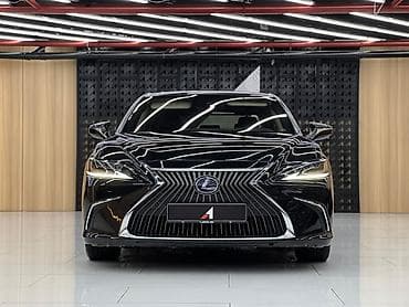 Mitsubishi: Lexus ES: 2018 г., 2.5 л, Вариатор, Гибрид, Седан — 2