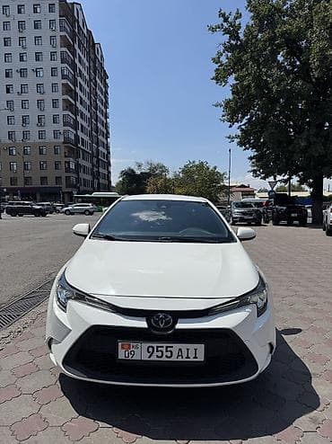 coroll: Toyota Corolla: 2022 г., 1.8 л, Вариатор, Гибрид, Седан — 1