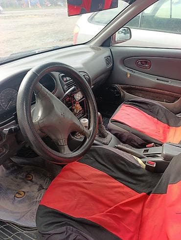 Mitsubishi Lancer: 1995 г., 1.6 л, Механика, Бензин, Седан — 5