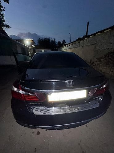 битую машину: Honda Accord: 2016 г., Автомат, Бензин, Седан — 1