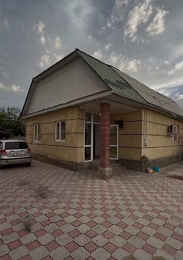 Кыймылсыз мүлк: 🏡 Продаётся дом в жилмассиве Ата-Журт! ▪️ Участок — 5,5 соток ▪️ — 1