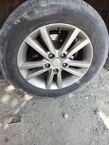 Колеса в сборе 215 / 60 / R 16, Зима, Литые at lalafo.kg Колеса в сборе 215 / 60 / R 16, Зима, Литые