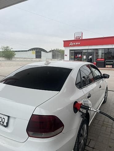Volkswagen Polo: 2018 г., 1.6 л, Автомат, Бензин, Седан