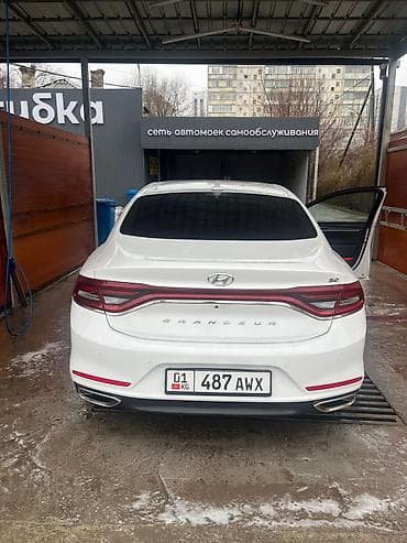 dn8 sonata: Hyundai Grandeur: 2018 г., 3 л, Автомат, Газ, Седан — 2