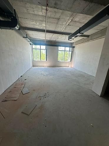 Кыймылсыз мүлк: Кеңселерди сатуу 43 м², Ремонтсуз, Эмерексиз, Бизнес борбор, 4 кабат — 5