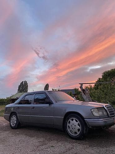 Mercedes-Benz W124: 1986 г., 2.6 л, Механика, Бензин, Седан